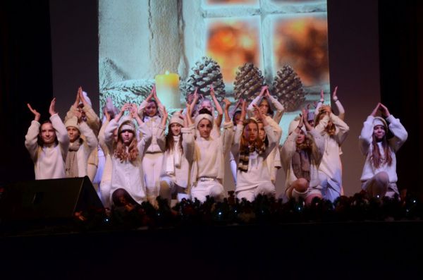 Die sechste Let's dance Weihnachtsshow, 1. Show